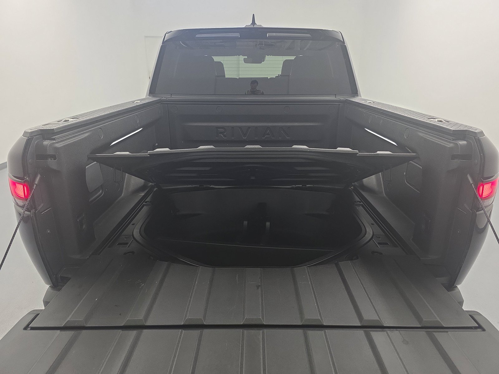 Used 2023 Rivian R1T Adventure AWD/4WD image 15
