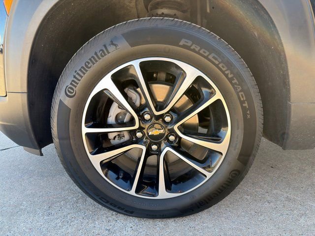 Used 2025 Chevrolet TrailBlazer LT AWD/4WD image 9