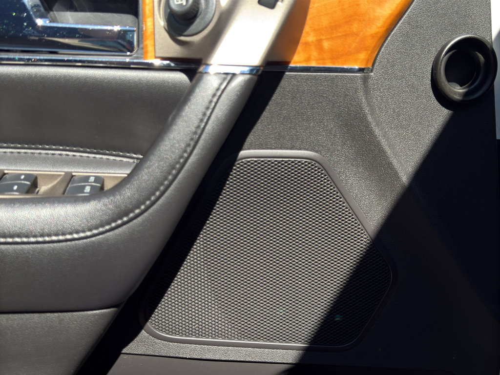 Used 2013 Lincoln MKX FWD image 31