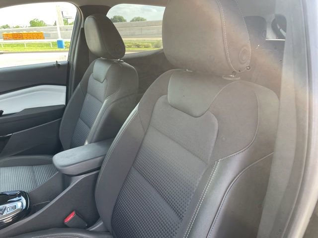 Used 2025 Chevrolet Trax LT image 11