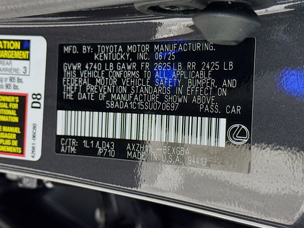 Certified 2025 Lexus ES 300h w/ Premium Package image 33