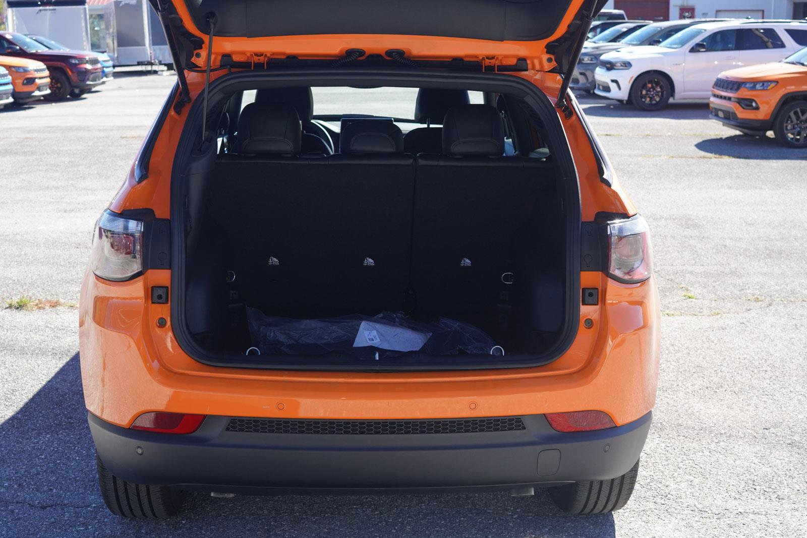 New 2026 Jeep Compass Limited image 12