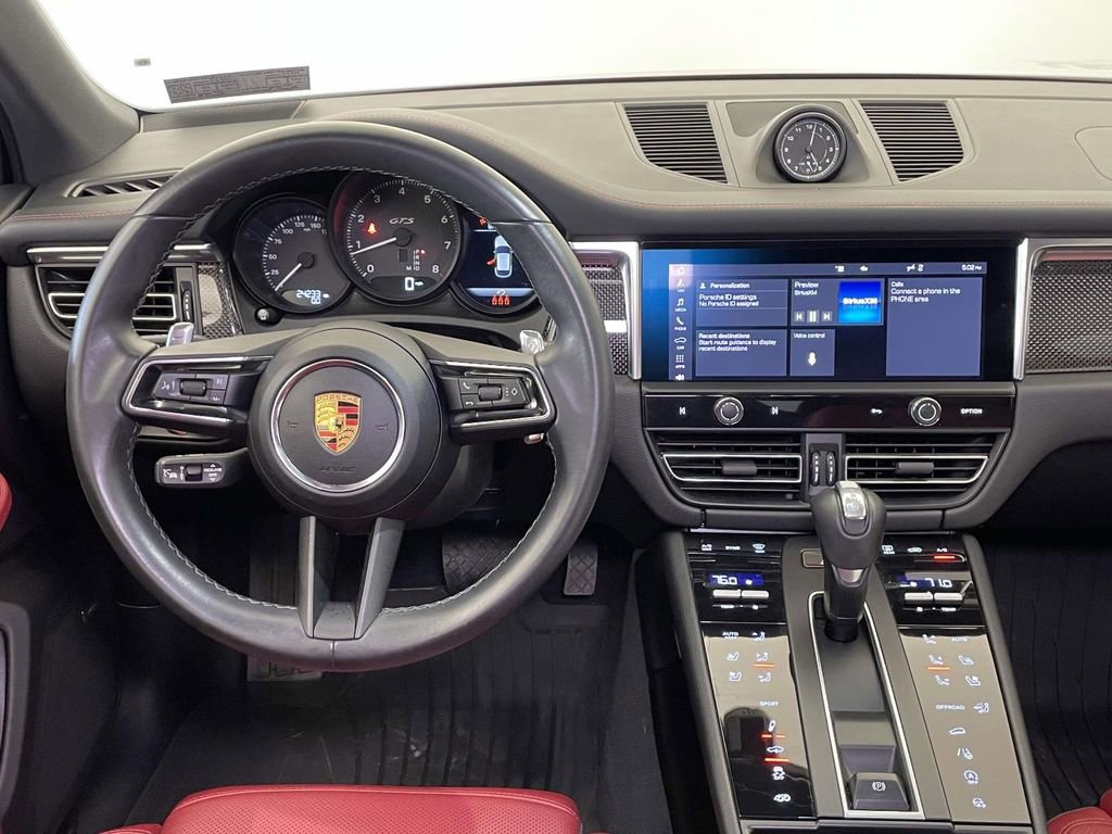 Certified 2022 Porsche Macan GTS image 27