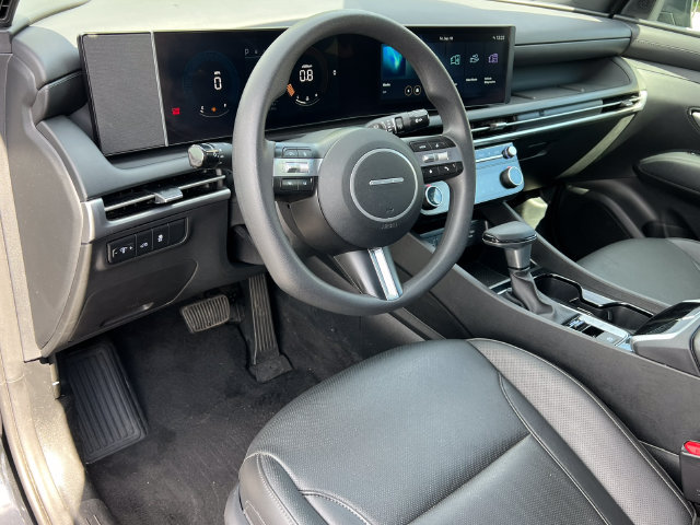 Used 2025 Hyundai Santa Cruz SEL AWD/4WD image 18
