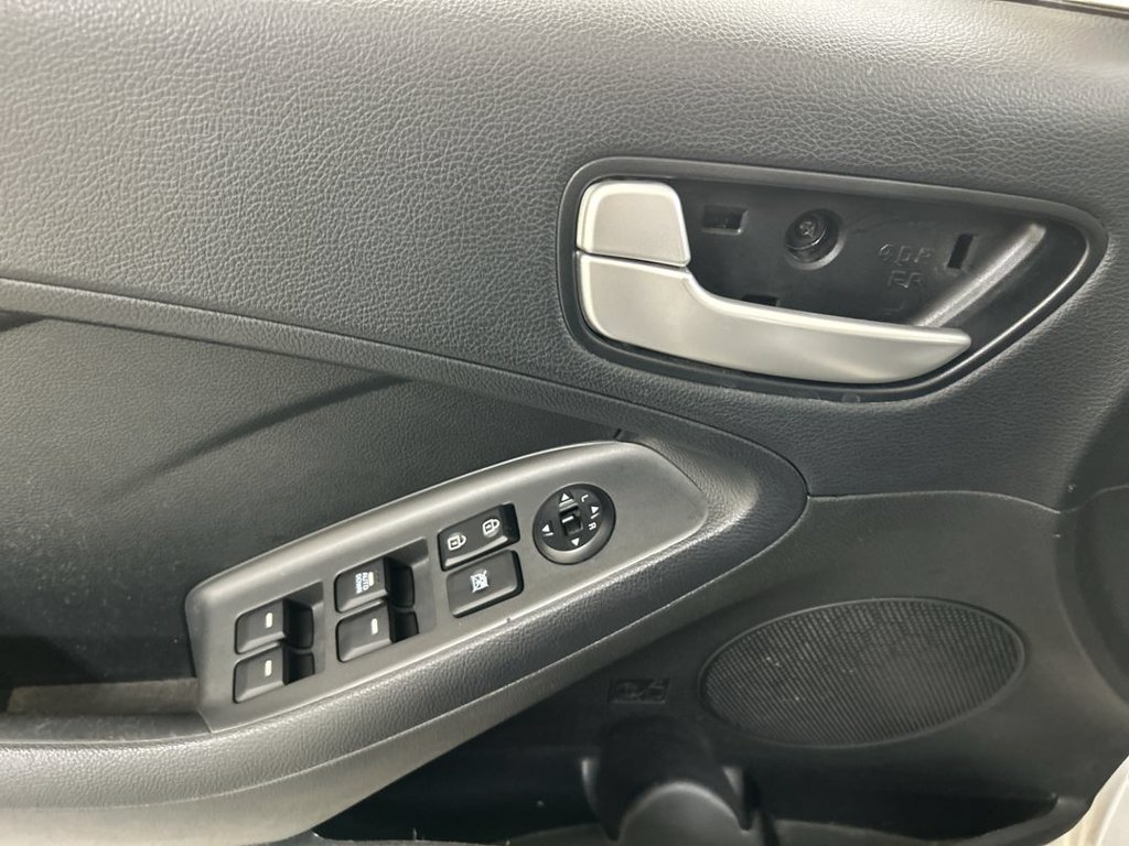 Used 2018 Kia Forte LX w/ LX Rear Camera Package FWD image 11