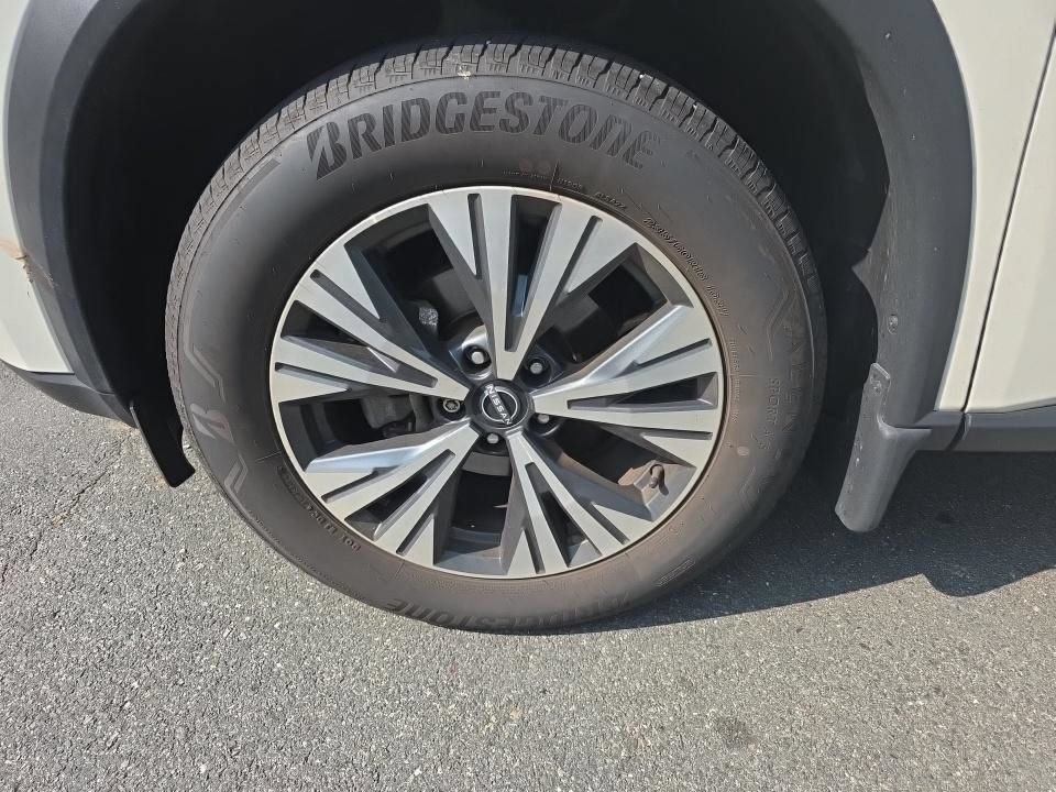 Certified 2023 Nissan Rogue SV AWD/4WD image 9