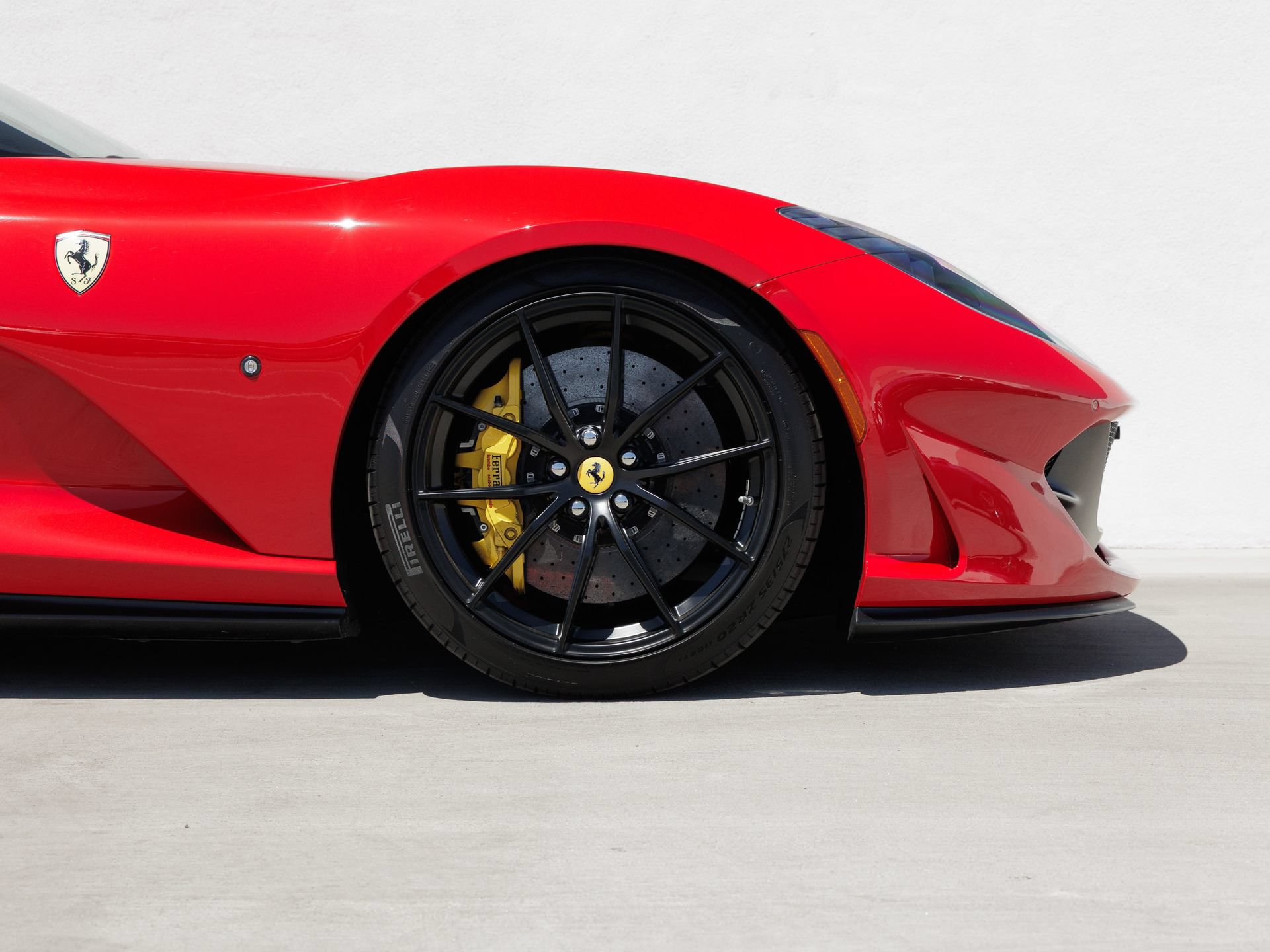 Used 2019 Ferrari 812 Superfast RWD image 11