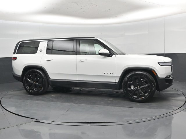 Used 2023 Rivian R1S Adventure Dual AWD/4WD image 34
