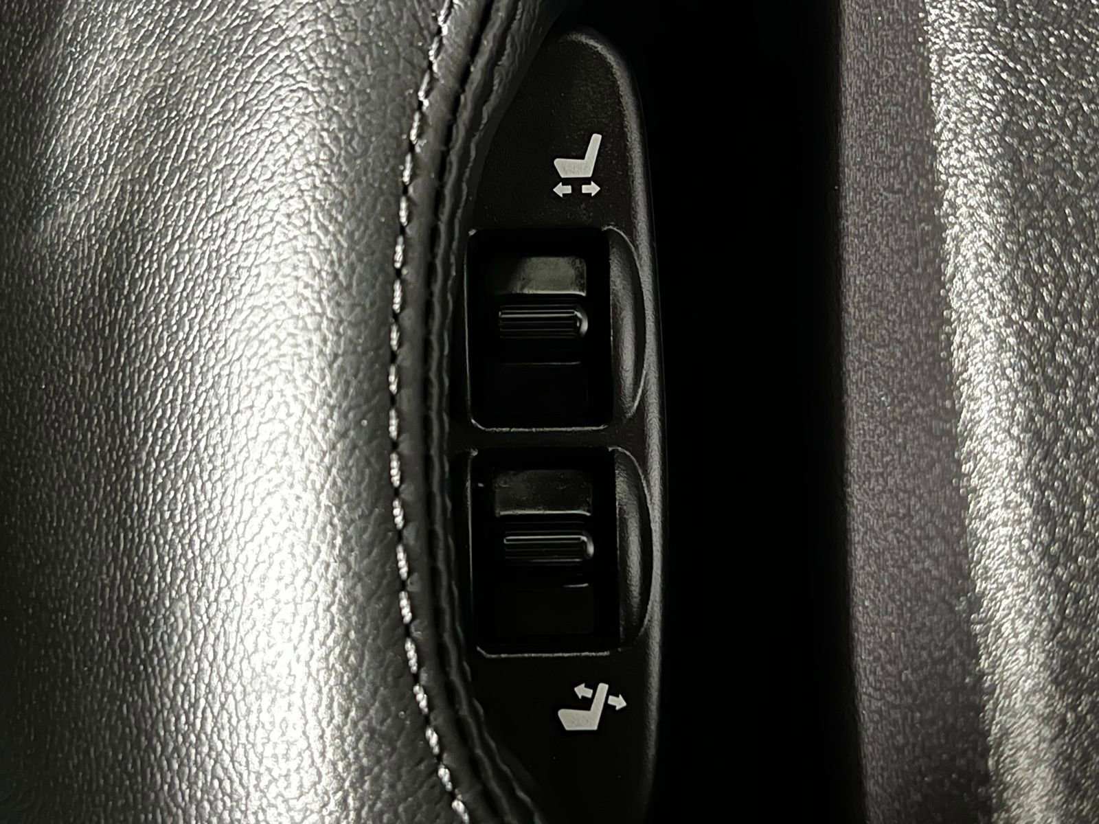 Used 2024 Nissan Z Performance w/ Floor Mat Package image 14