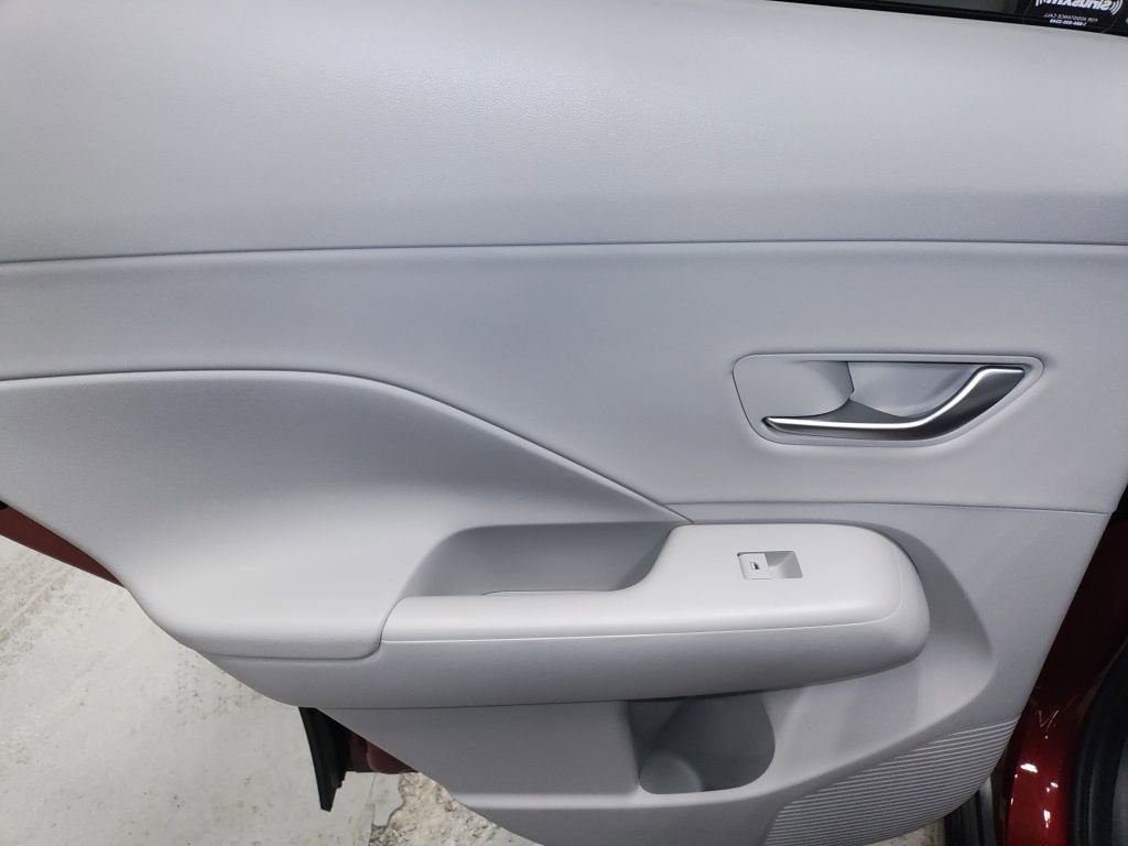 Used 2024 Hyundai Kona Limited image 29