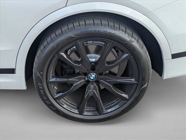 Used 2025 BMW X7 xDrive40i w/ Executive Package image 23