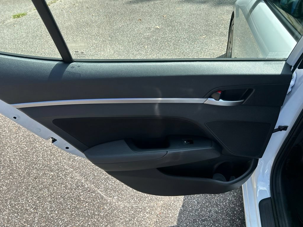 Used 2020 Hyundai Elantra Value Edition w/ Cargo Package (C1) FWD image 24