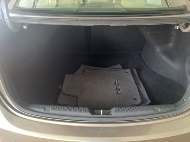 Used 2013 Hyundai Elantra GLS w/ Preferred Pkg image 9