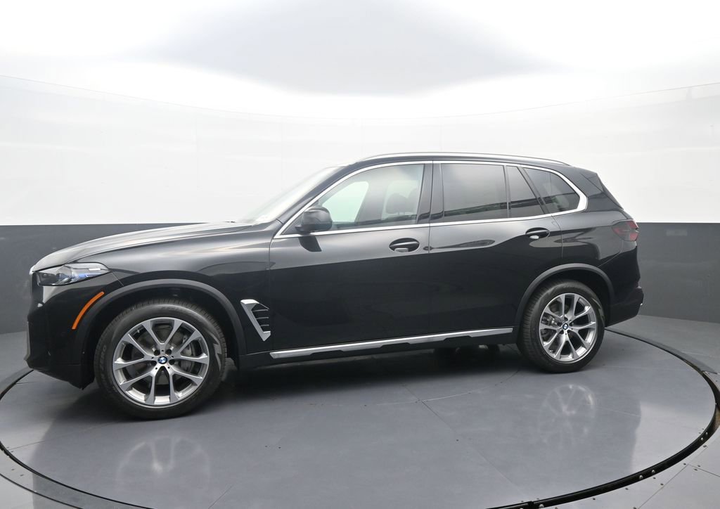 New 2026 BMW X5 xDrive40i w/ Premium Package image 4