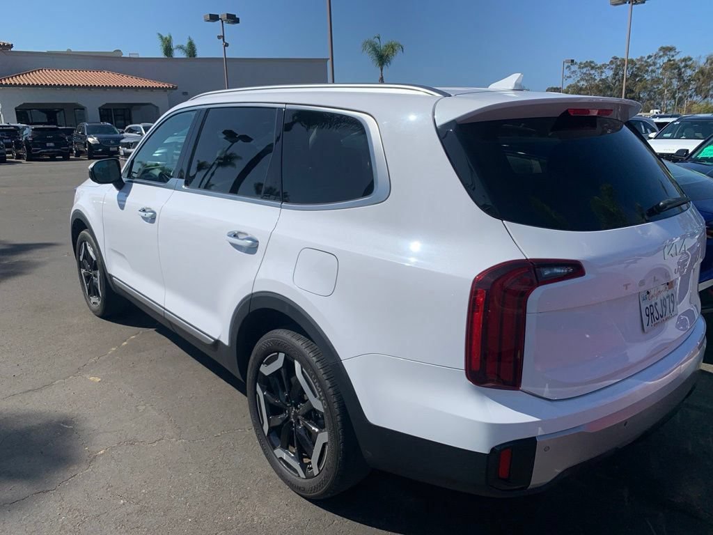 Certified 2024 Kia Telluride S w/ S Sunroof Package FWD image 8