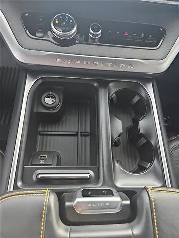 New 2026 Ford Expedition Tremor image 13