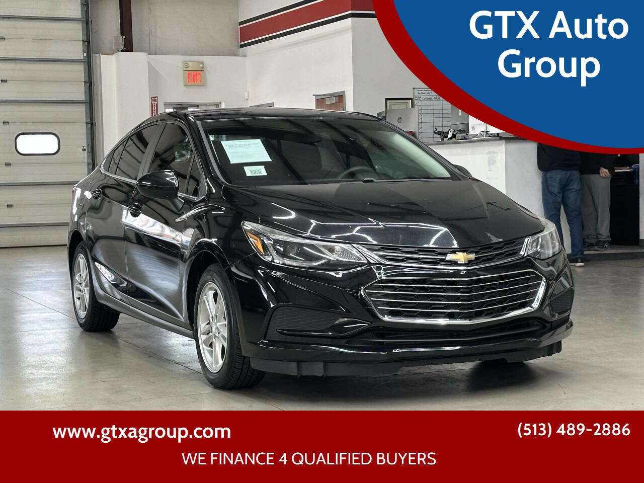 Used 2018 Chevrolet Cruze LT w/ Convenience Package image 1