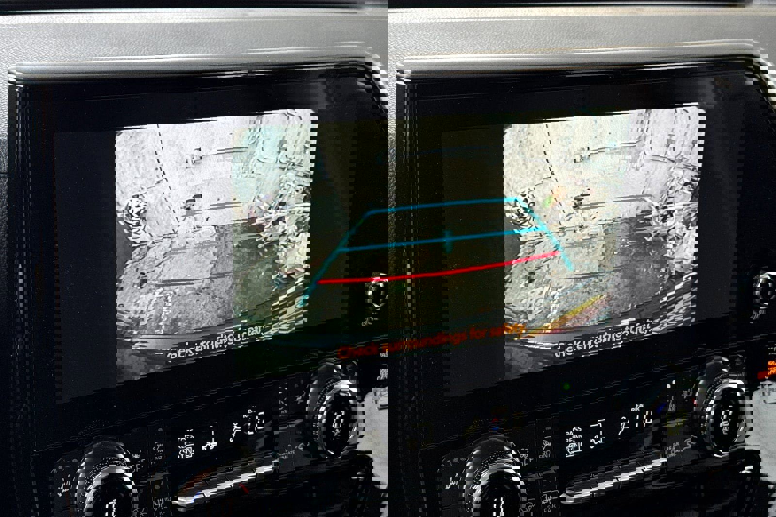 New 2026 Toyota Highlander XLE image 24