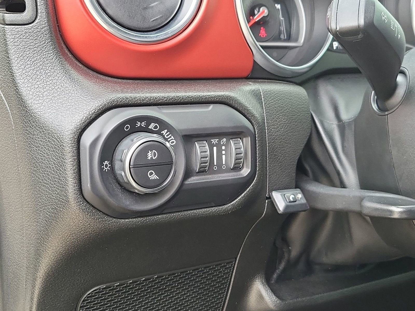 Used 2022 Jeep Gladiator Rubicon w/ Trailer Tow Package image 18