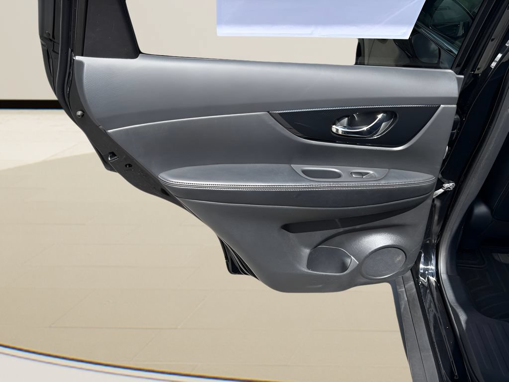 Used 2019 Nissan Rogue SL w/ Premium Package AWD/4WD image 22