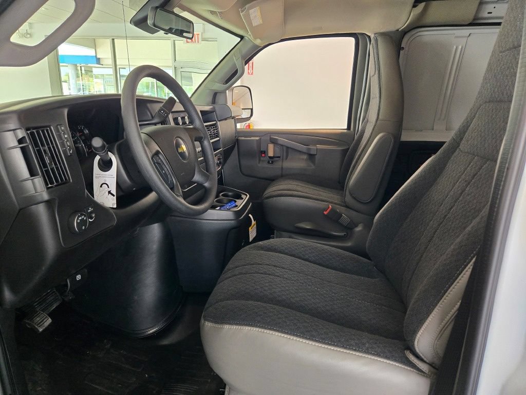 New 2026 Chevrolet Express 2500 Extended w/ Driver Convenience Package RWD image 14