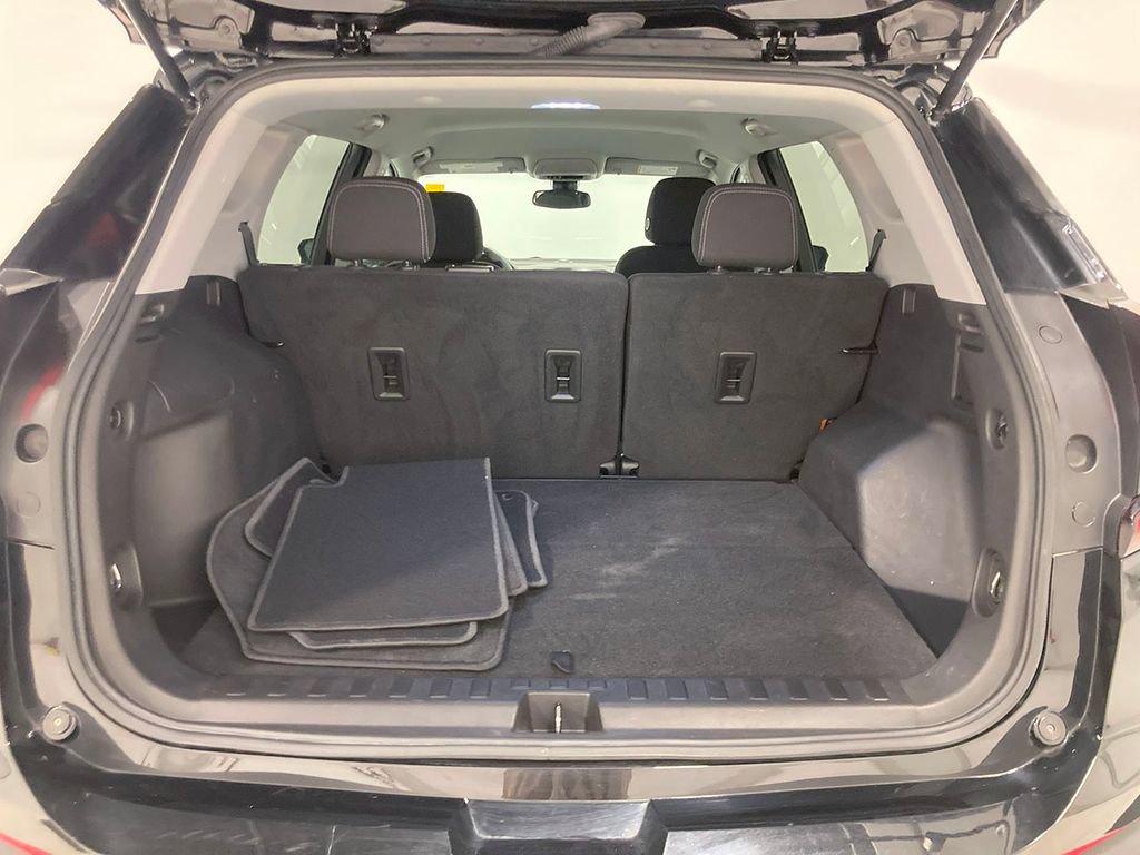 Used 2022 GMC Terrain SLE image 5