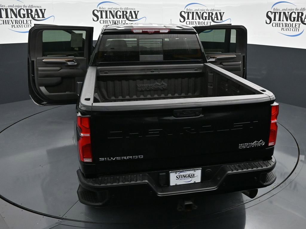 Used 2024 Chevrolet Silverado 2500 High Country w/ High Country Premium Package AWD/4WD image 34