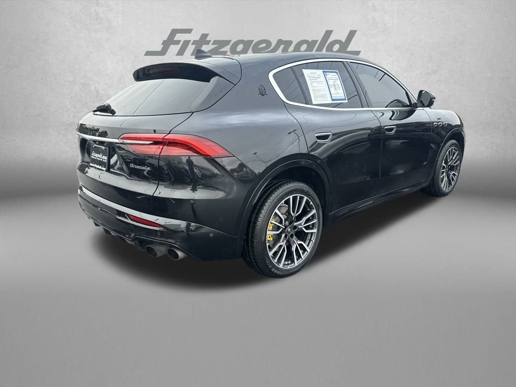 Used 2023 Maserati Grecale GT image 7