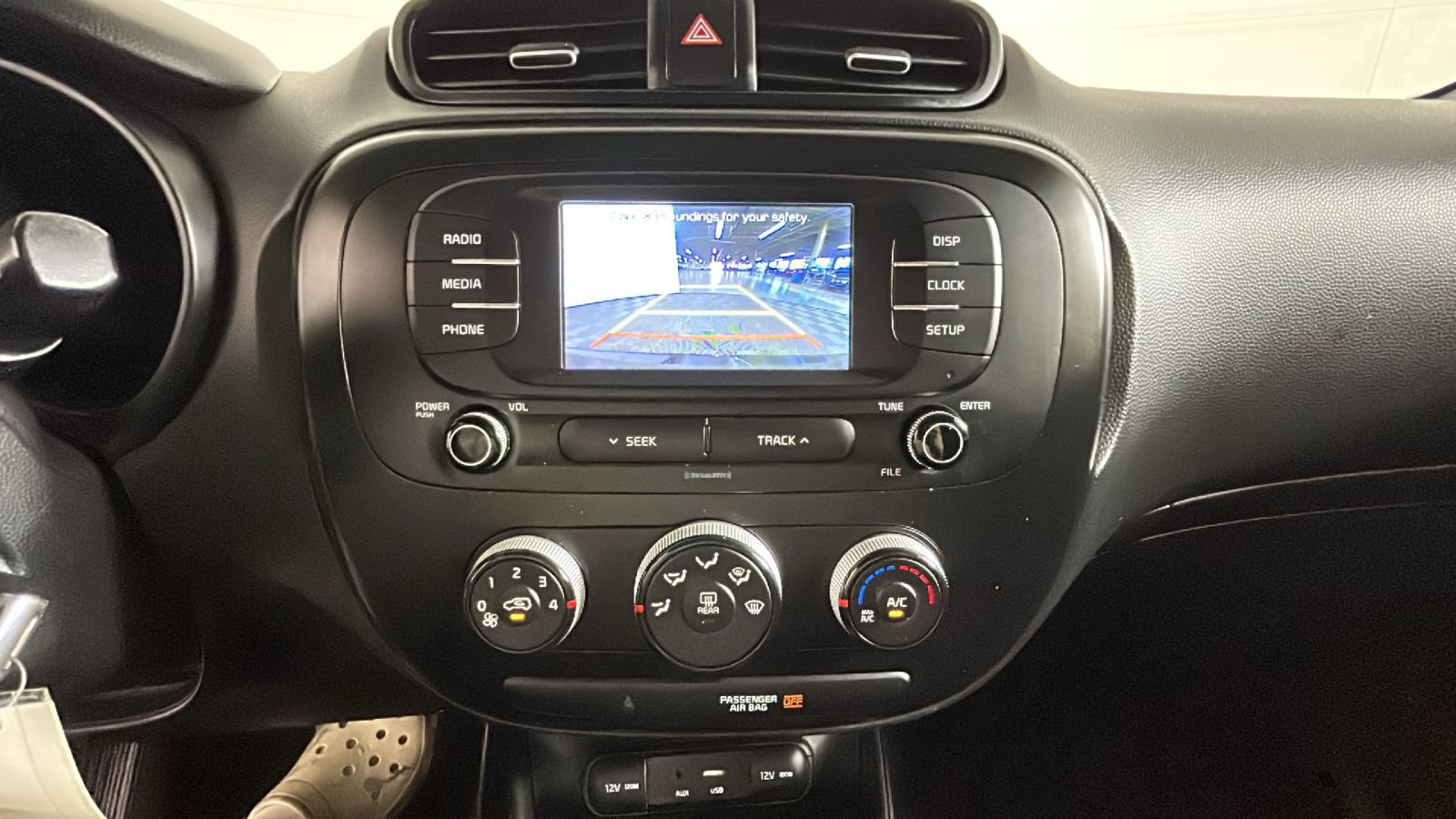 Used 2019 Kia Soul FWD image 28