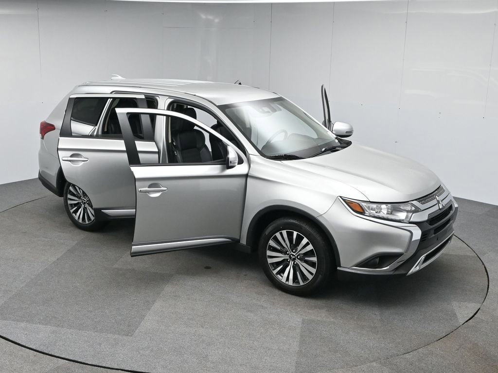 Used 2020 Mitsubishi Outlander SEL image 52