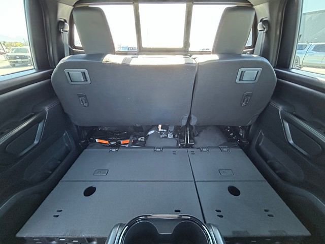 Used 2021 Nissan Titan PRO-4X w/ Pro-4x Convenience Package AWD/4WD image 41