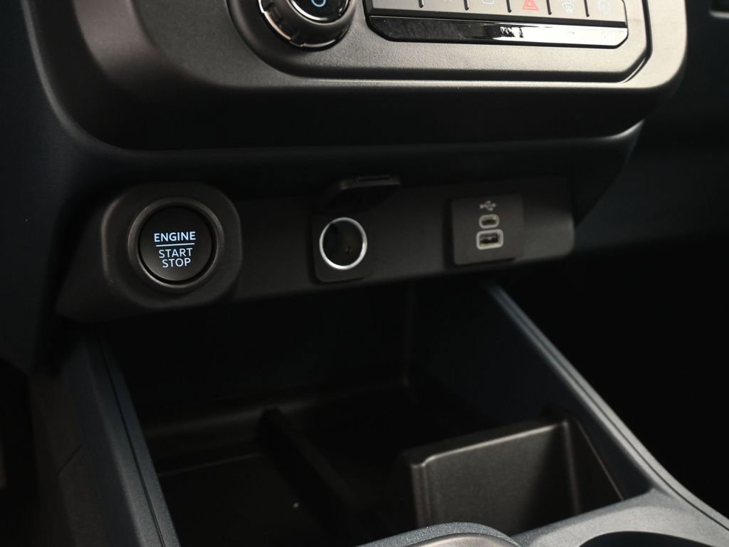 New 2025 Ford Maverick Lobo image 16