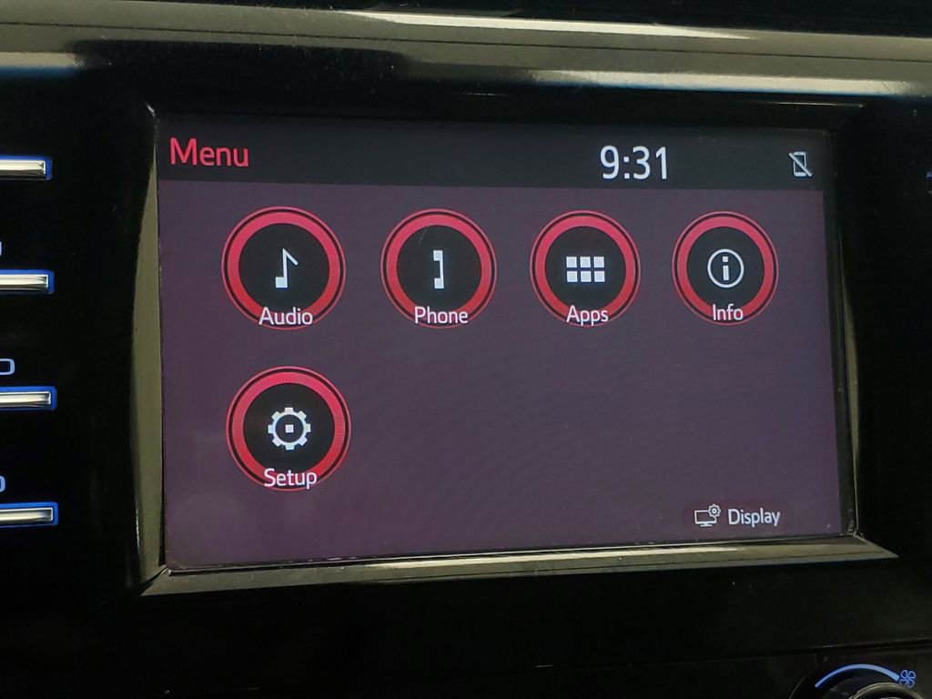 Used 2018 Toyota Camry SE FWD image 19