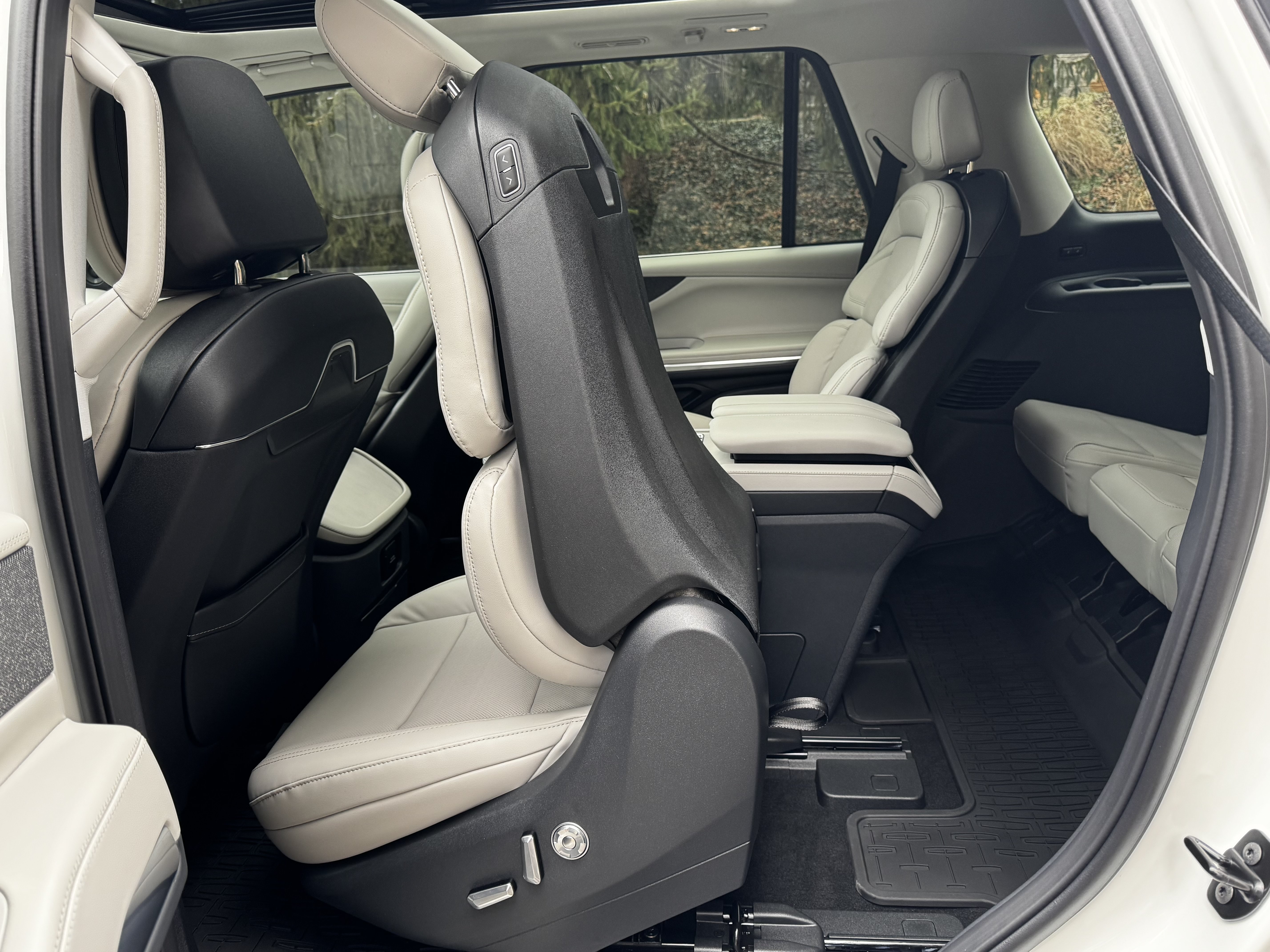 Used 2026 Lincoln Navigator Reserve AWD/4WD image 34