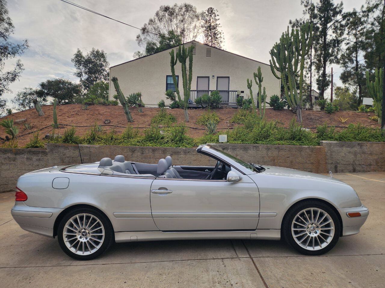 Used 2003 Mercedes-Benz CLK 320 Cabriolet image 6