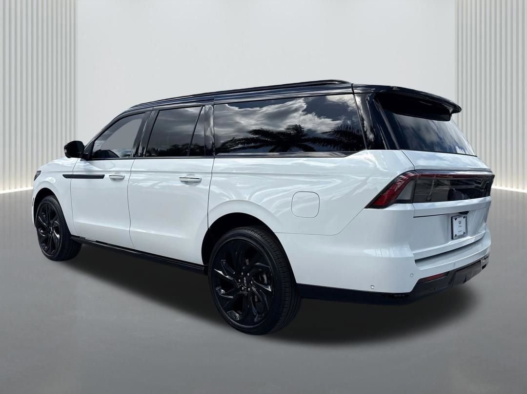 Used 2025 Lincoln Navigator L Black Label image 7