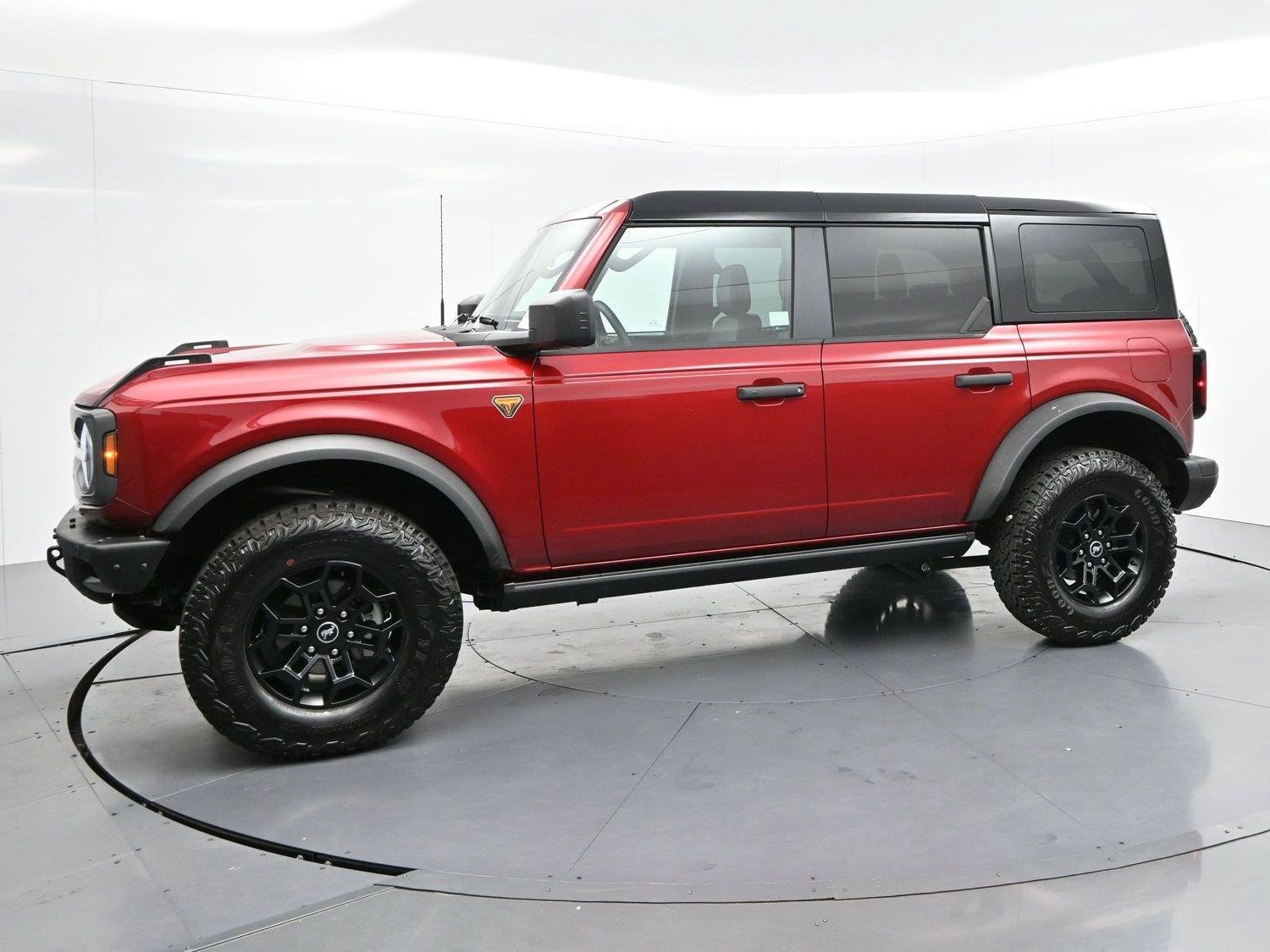 Used 2026 Ford Bronco Badlands AWD/4WD image 4