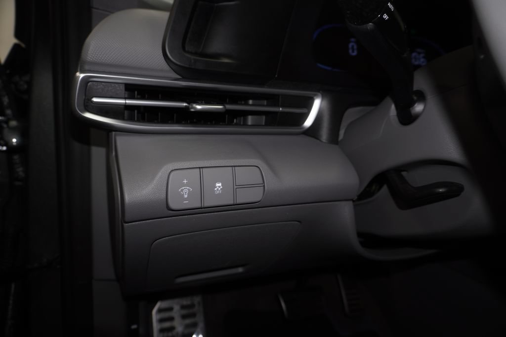 Certified 2026 Hyundai Elantra Sport FWD image 22