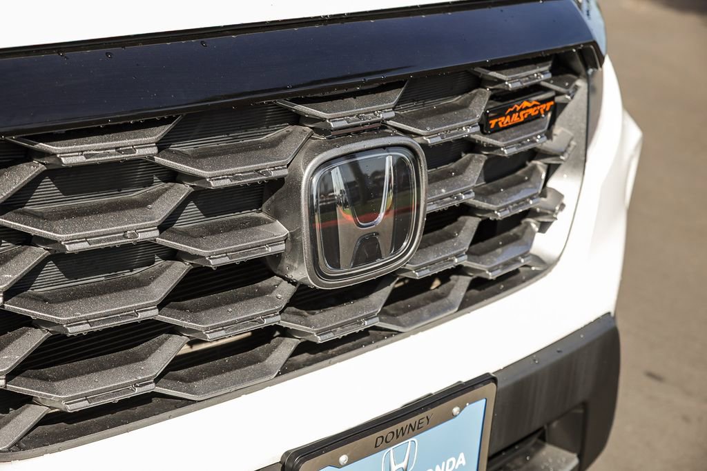 Certified 2022 Honda Passport TrailSport image 3