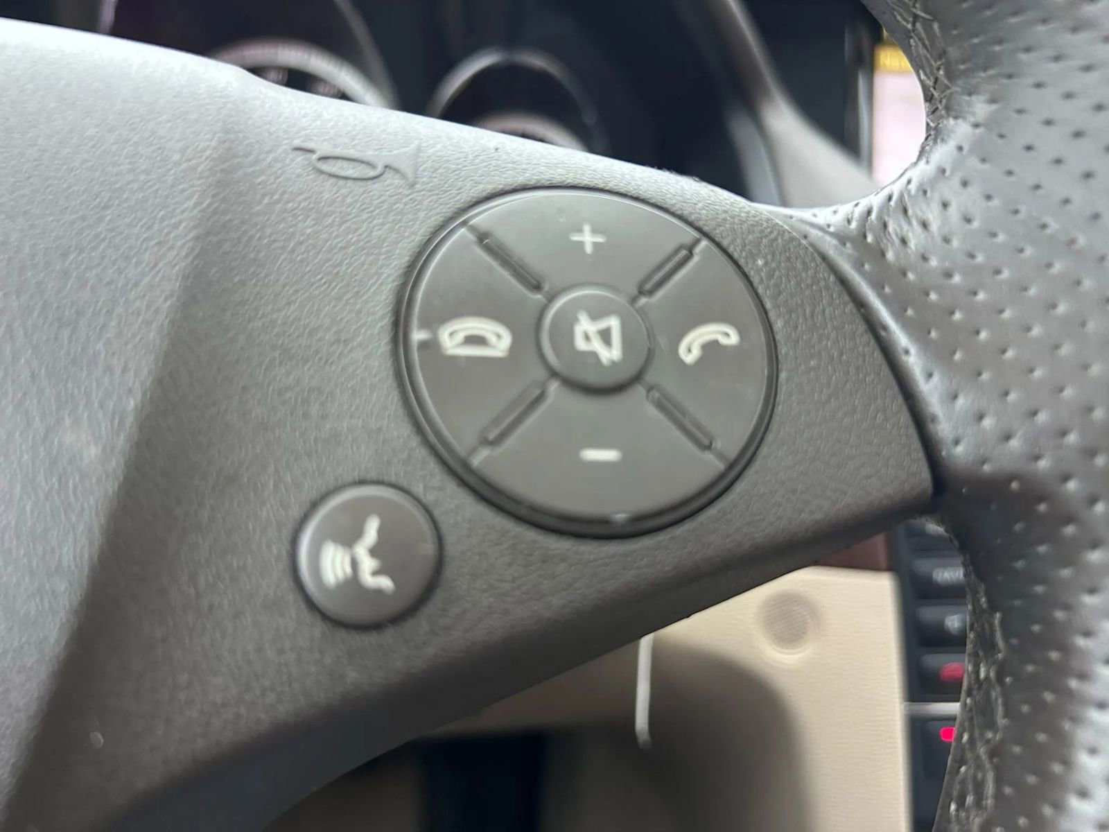 Used 2010 Mercedes-Benz E 350 Coupe image 22