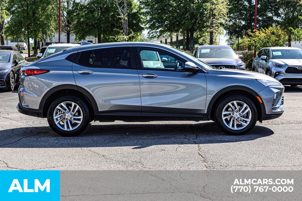 Used 2025 Buick Envista Preferred image 10