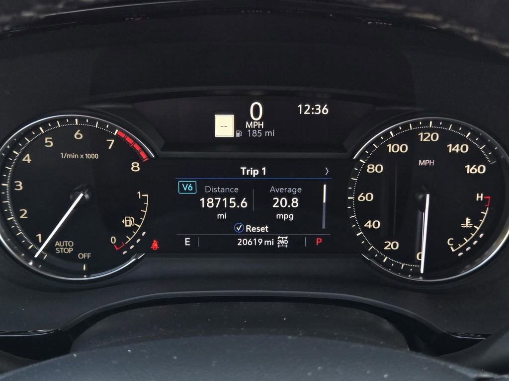 Used 2025 Cadillac XT6 Premium Luxury image 33