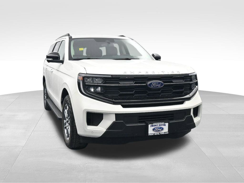 New 2025 Ford Expedition Active image 2