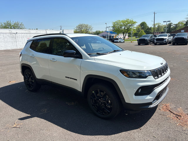 New 2026 Jeep Compass Latitude AWD/4WD image 2