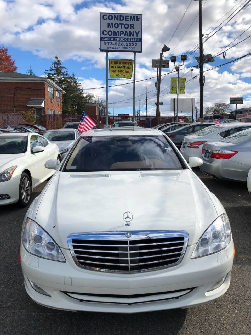 Used 2007 Mercedes-Benz S 550 4MATIC image 1