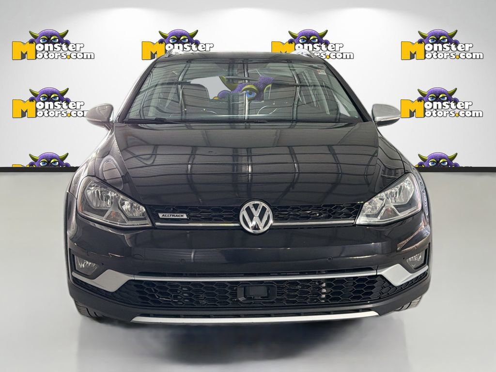 Used 2017 Volkswagen Golf Alltrack SE image 2