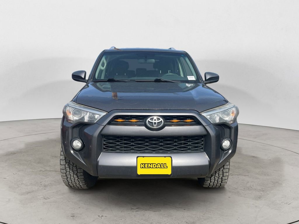 Used 2016 Toyota 4Runner SR5 image 3