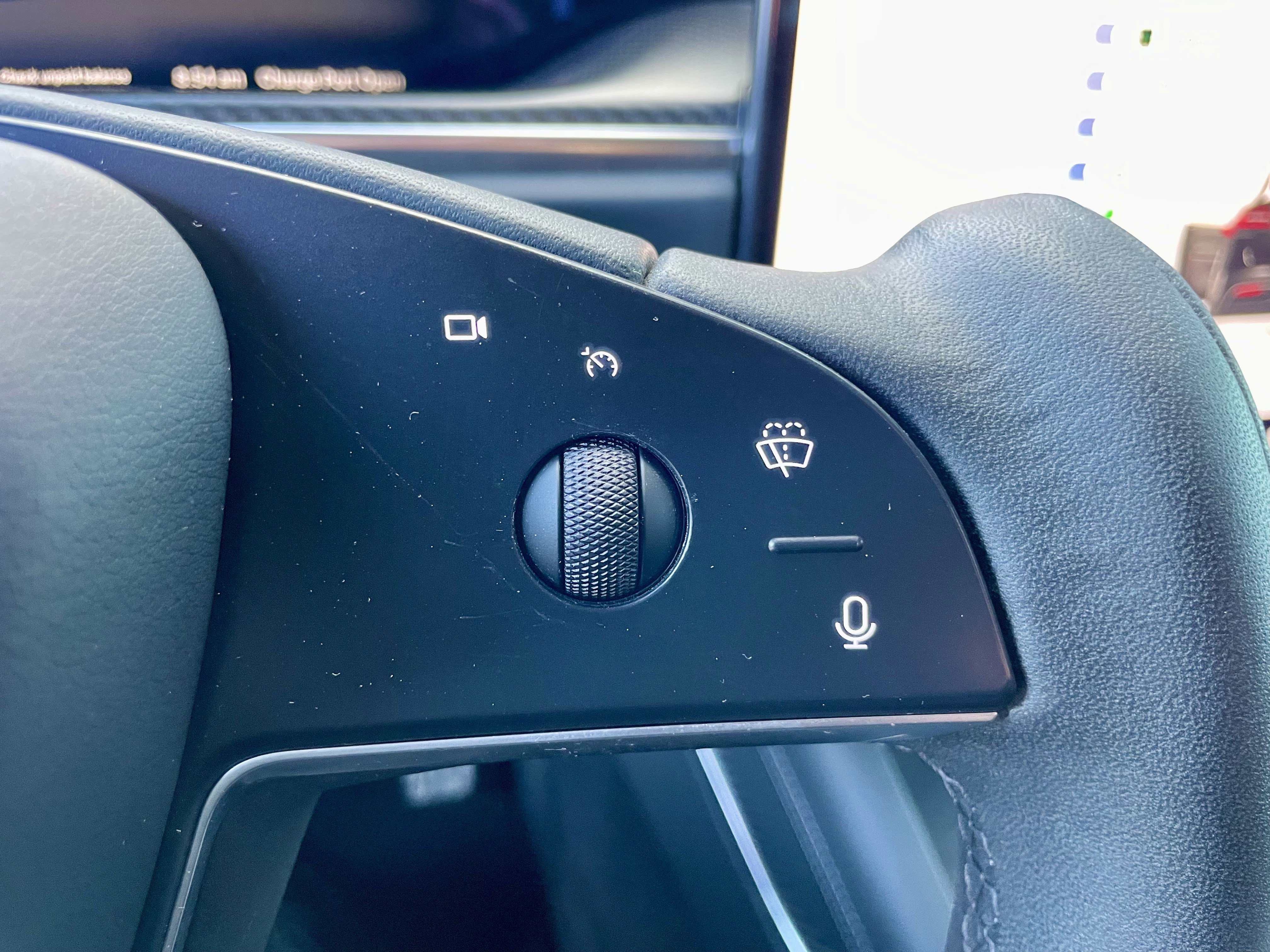 Used 2022 Tesla Model X Plaid image 22