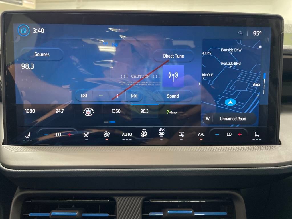 New 2025 Ford Maverick Lobo image 24