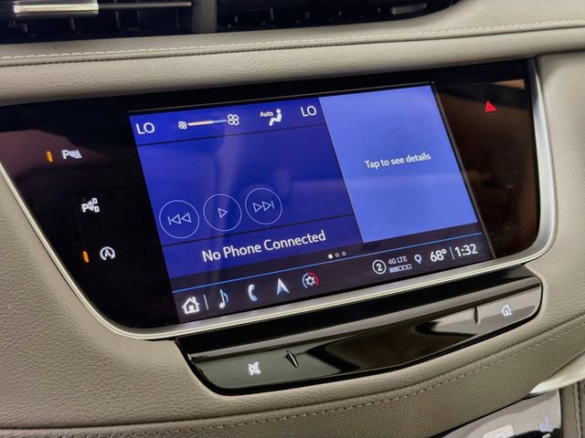 Used 2023 Cadillac XT5 Premium Luxury w/ Technology Package AWD/4WD image 21